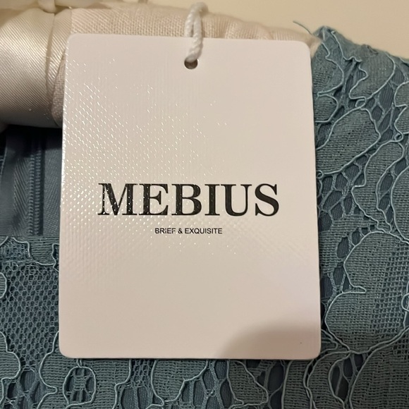 Girls Lace Maxi, Ruffle Sleeve Crewneck Tiered A-Line Swing Wedding Party Dress - Picture 7 of 7